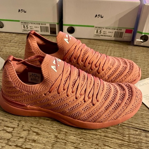 APL Techloom Wave Sneakers in Cedar. - Picture 9 of 12